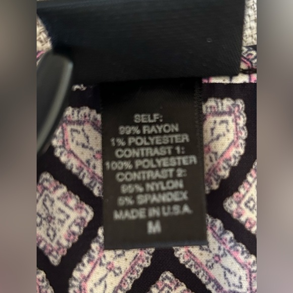 Daytrip Cute Short Sleeve Laced Back Top Shirt. Size Medium - Picture 13 of 14